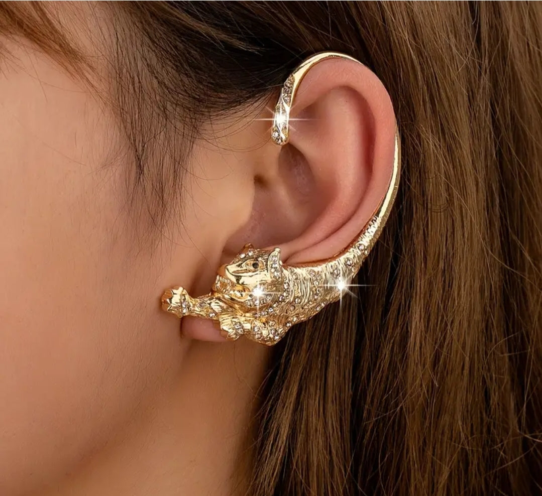 Crystal roar Gold Plated Single Leopard Ear Cuff